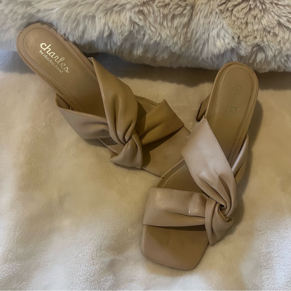 Charles David Beige Women's Sandals 9.5